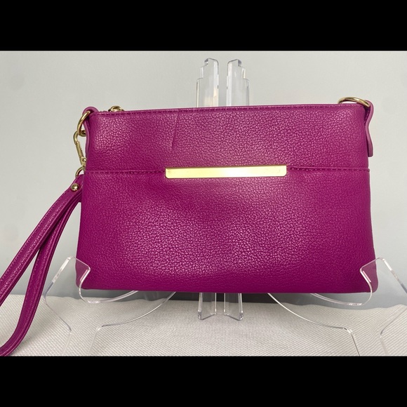 Fun Fuchsia Pink clutch or wristlet, gold hardware - Picture 7 of 10